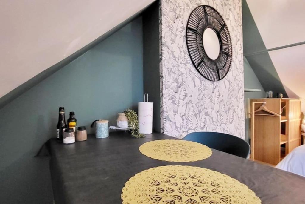 La Cabane - Petit Studio Mansarde - Plage 50M - Rue Gratuite Saint-Malo Ngoại thất bức ảnh